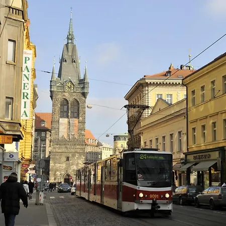 Moderni A Utulny Apartman Nekazanka V Centru Prahy Praga